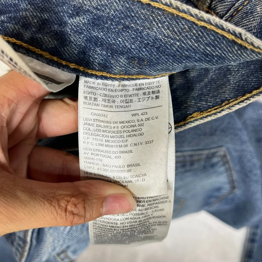 Levi's 501 Jeans Mens Blue Denim Distressed Mid Rise Straight Button Fly 32X32.5